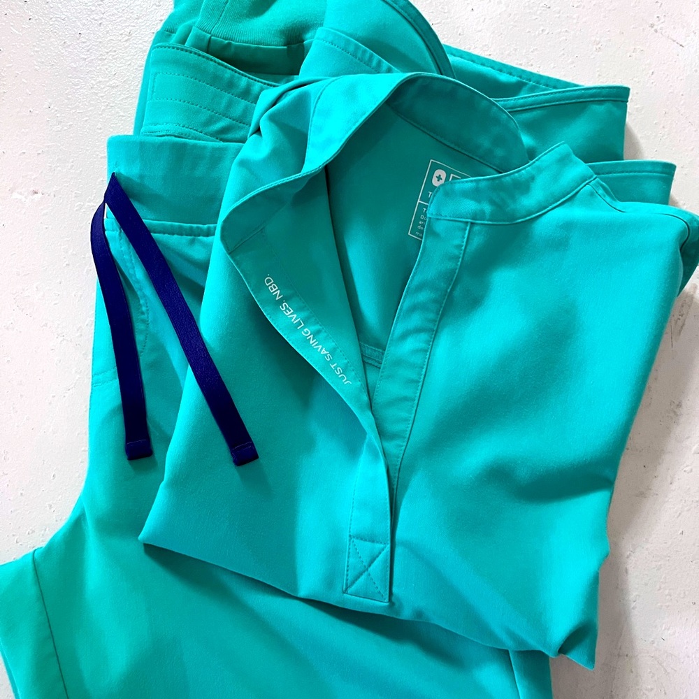 FIGS Scrubs